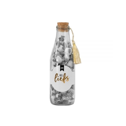 Veel liefs,
Deze mooie fles met gouden tassel is gevuld met dropballetjes.
Hoe leuk is het om te laten weten dat je op deze manier iemand een lieve groet geeft.